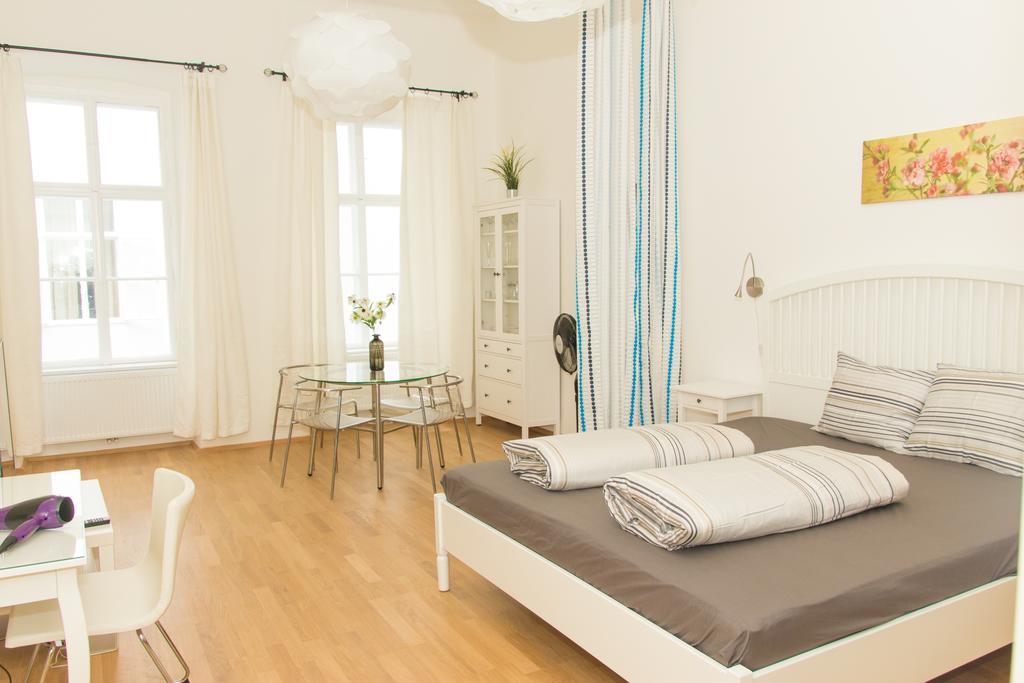 Vienna Hotspot Apartment Bagian luar foto