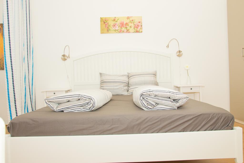 Vienna Hotspot Apartment Bagian luar foto
